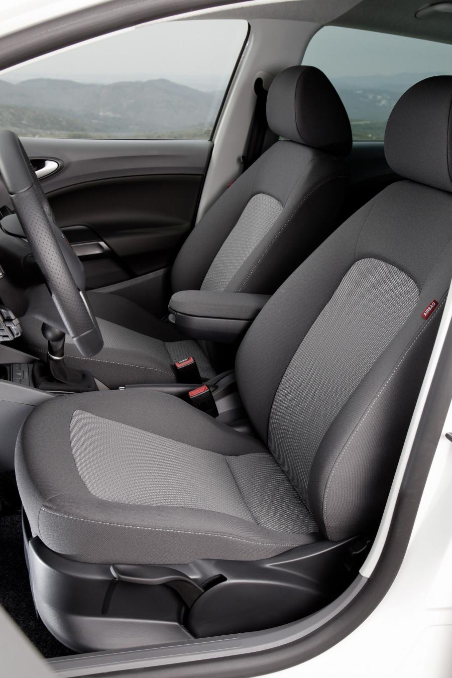  Seat Ibiza ST 2010 года  (фото 92 из 102)